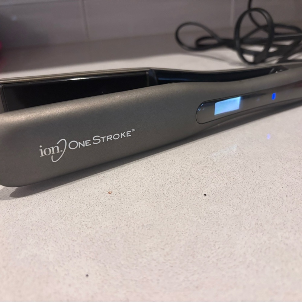 Ion One Stroke Flat Iron 1 inch - Picture 8 of 8